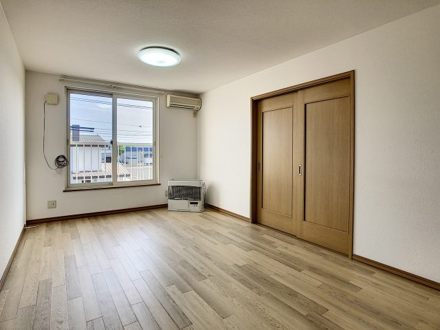 simple is best! ナチュラルな内装の2LDKのご紹介☆
