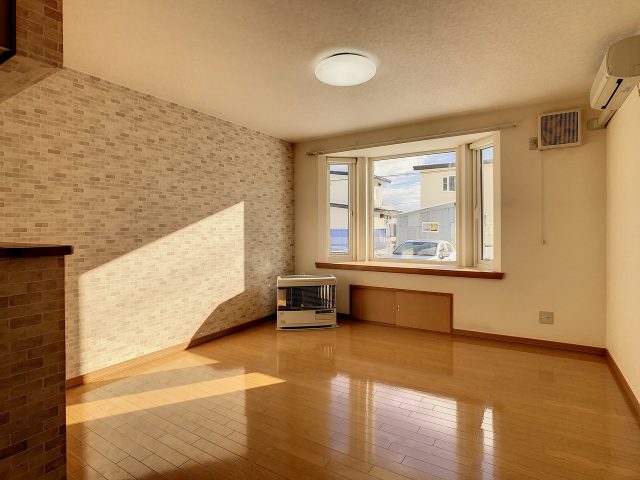 南向きで陽当たりがよく暖かな1LDK
