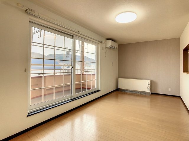 閑静な立地で陽当たりの良い、あたたかな2LDK☆